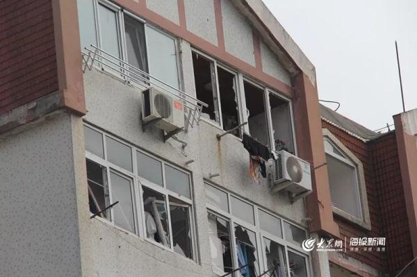 突發(fā)！青島一居民樓發(fā)生爆燃！已造1人死亡，7人受傷！3公里外有震感…