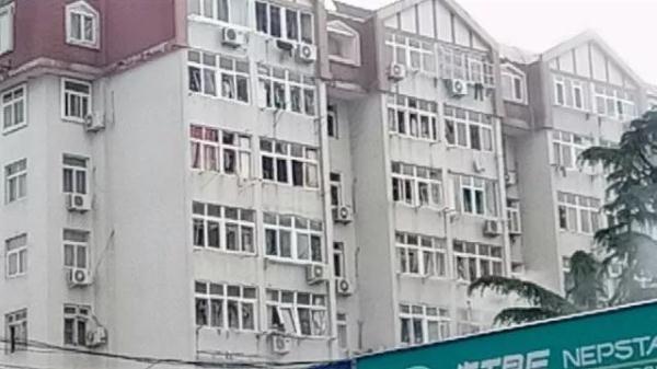 突發(fā)！青島一居民樓發(fā)生爆燃！已造1人死亡，7人受傷！3公里外有震感…